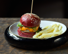 Бургер з картоплею фрі