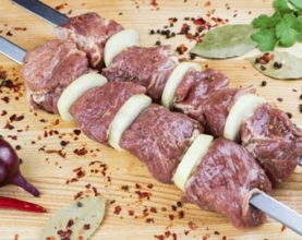 Шашлик з свинного ошийка маринований