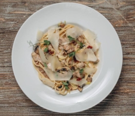 Спагетті з куркою та сиром Горгонзолла