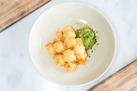 Карамелізований тофу з гуакамоле