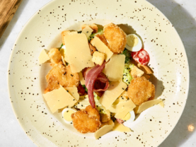 Цезар із хрумкою креветкою