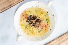 Суп із цибулі-порей