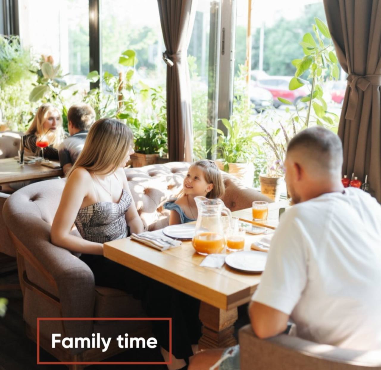 Дитячі розваги в TARANTINO family у квітні