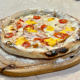 Піца з куркою та сиром чедер