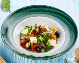 Овочевий салат із сиром фета