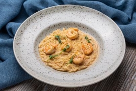 Орзо з креветками в вершково-пікантному соусі