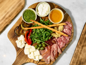 Велика тарілка антипасті