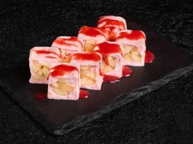 Солодкий рол з фруктами