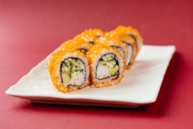 Каліфорнія зі сніжним крабом в ікрі