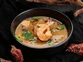 Суп місо-сирний з креветкою та лососем