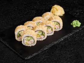 Філадельфія з креветкою в кунжуті