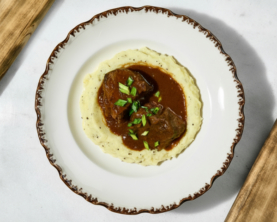 Телячі щічки з трюфельним пюре