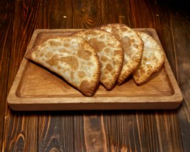 Чебуреки з сиром та зеленню