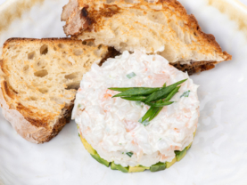 Тартар з креветок та авокадо